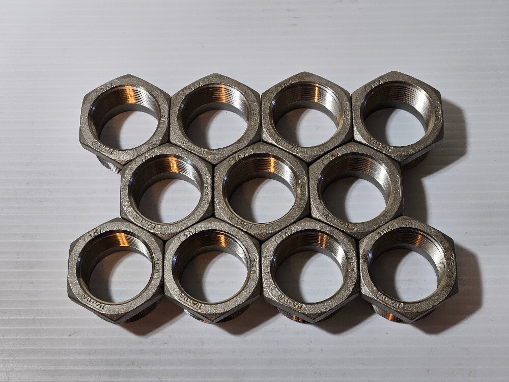 ONE NEW 1 1/2 » x 1 1/4″ SS T-304L Reducing Hex Bushing 1-1/2 MNPT x 1-1/4 FNPT