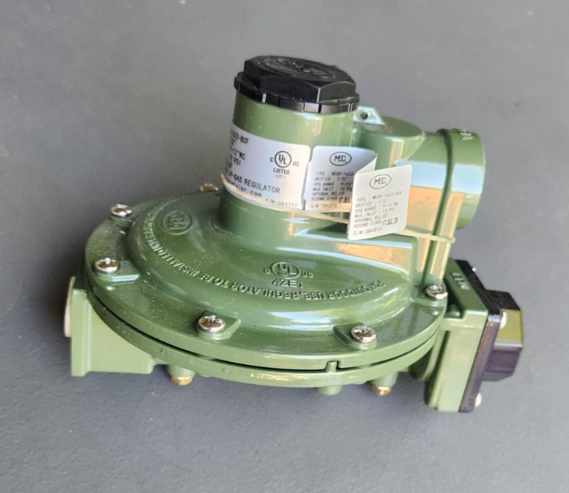 Marshall 1622-BCF Second Stage Propane LP Regulator Output 1/2″ x 1/2″, read des