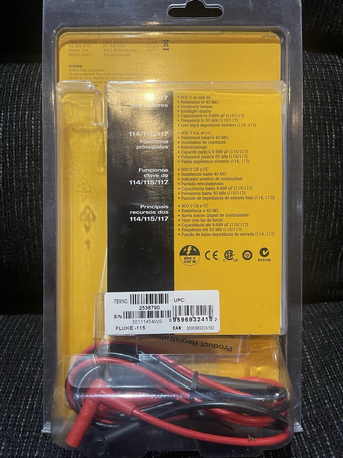 Fluke 115 True RMS Multimeter, Auto-Ranging, Backlight, 600V, 40MΩ, Handheld