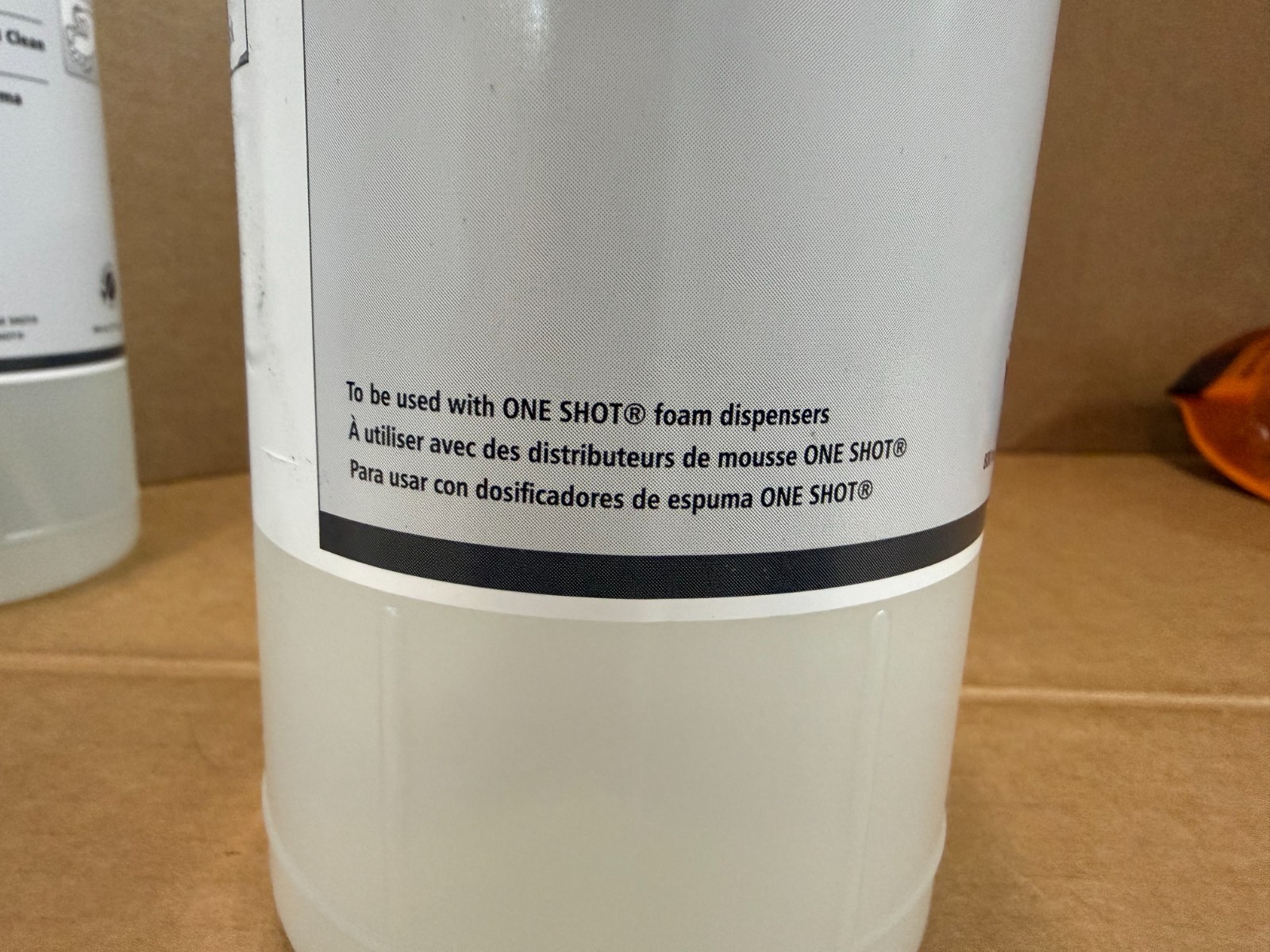 Case of 4 800ml Enriched Foam ‘N Free Hand Soap Rubbermaid OneShot, FG750389
