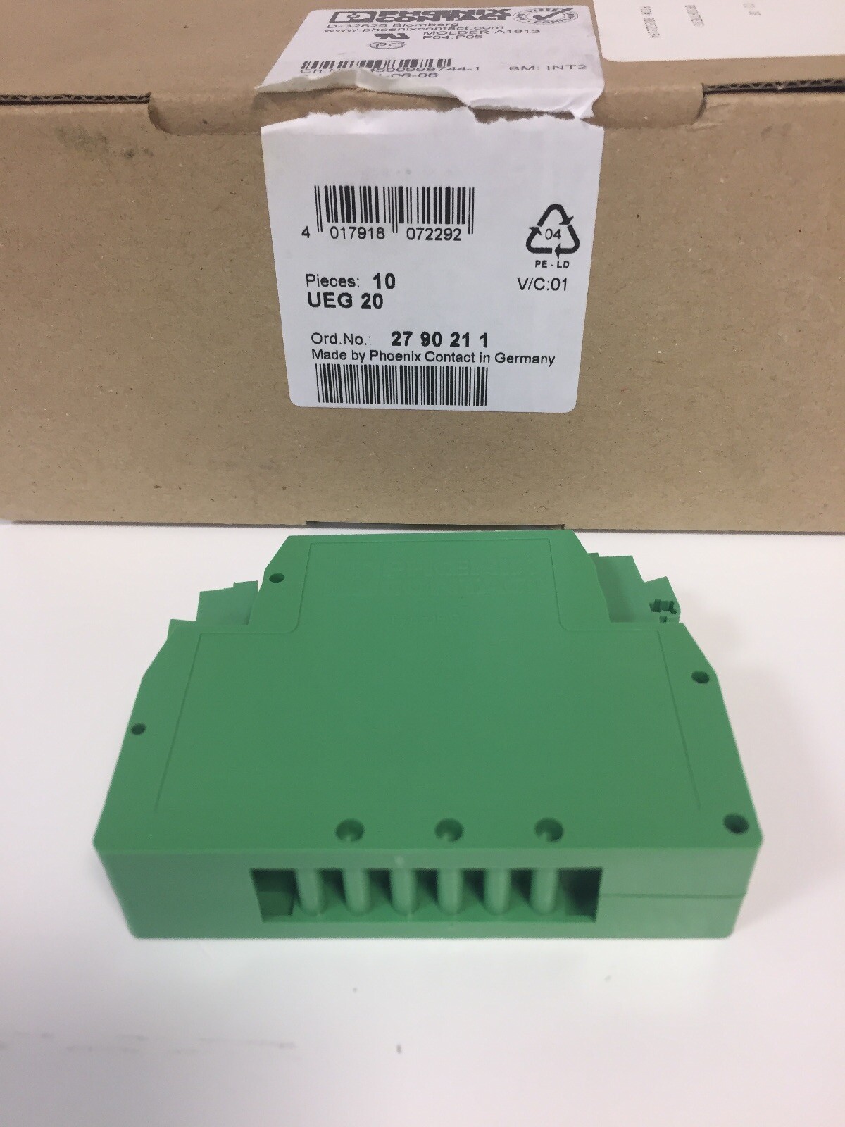 Manufacturer Box of 10 Phoenix Contact Electronic housing – UEG 20 – 2790211