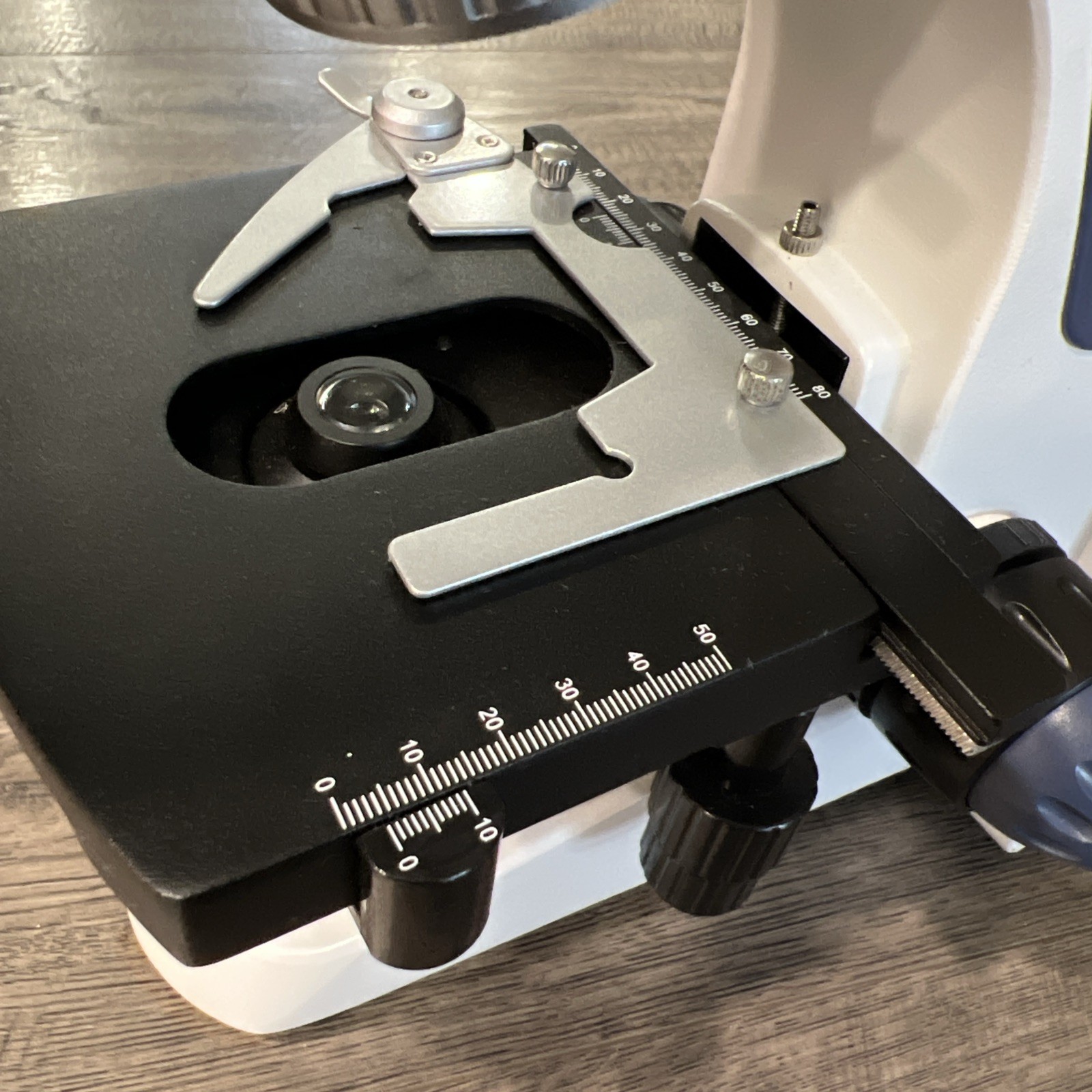 SWIFT SW380T 40X-2500X Magnification Trinocular Compound Microscop