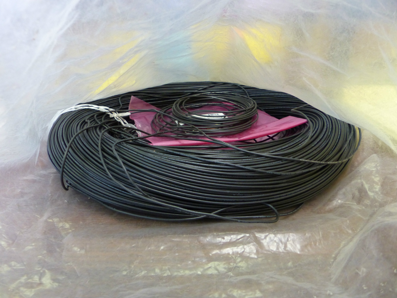 Alpha Wire 3053-2 20awg black tinned copper 10/30 stranded 1430ft