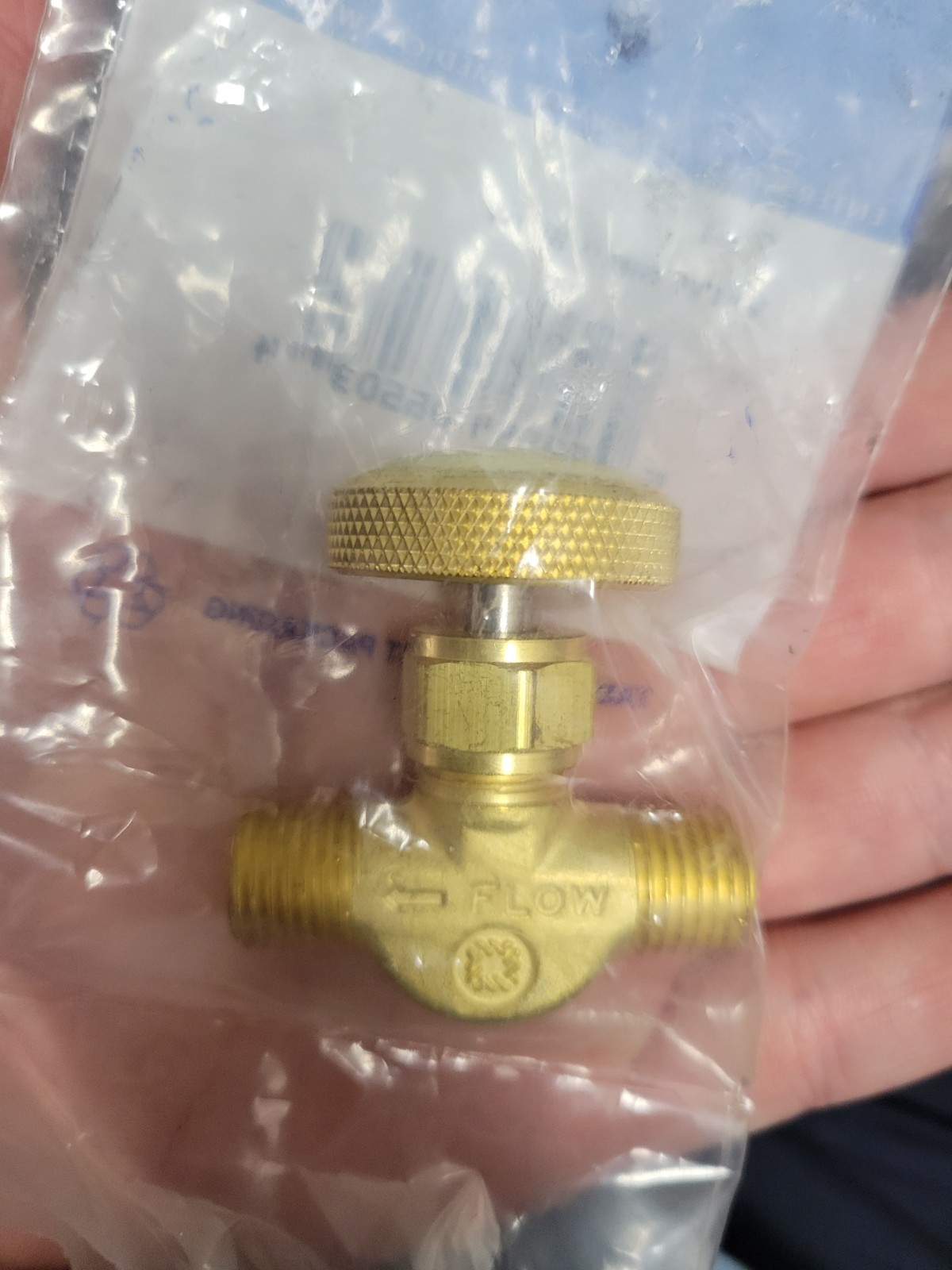 WESTERN ENTERPRISES 211 Brass Body Valve, 3000 psig, 1/4″ NPT (M)