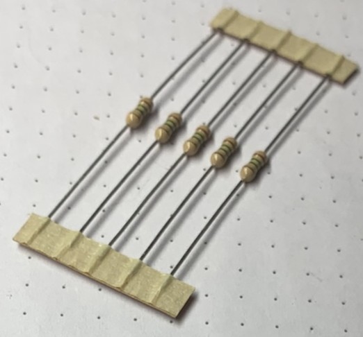 1.5 MΩ, 5%, 250 mW (1/4 W), Carbon Film Resistor, Unbranded, 5 Each
