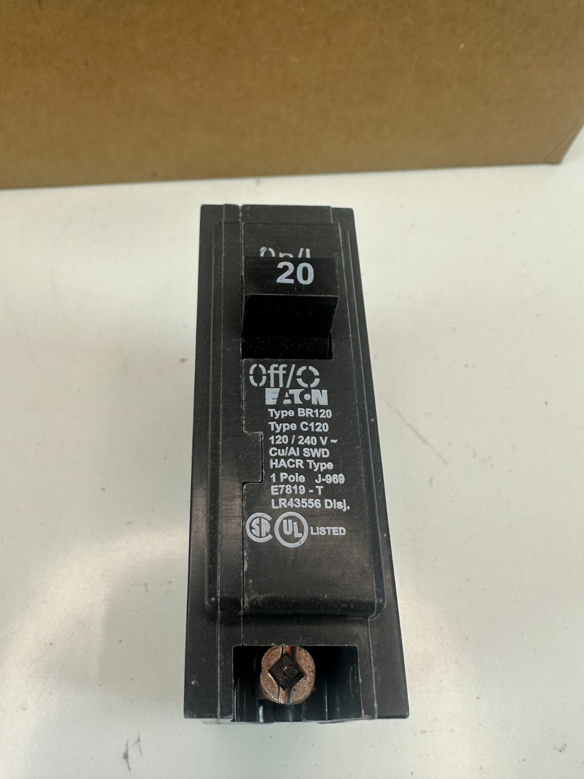 EATON BR120 Circuit Breakers Type BR 20A One Pole (Box of 10) Black – NEW