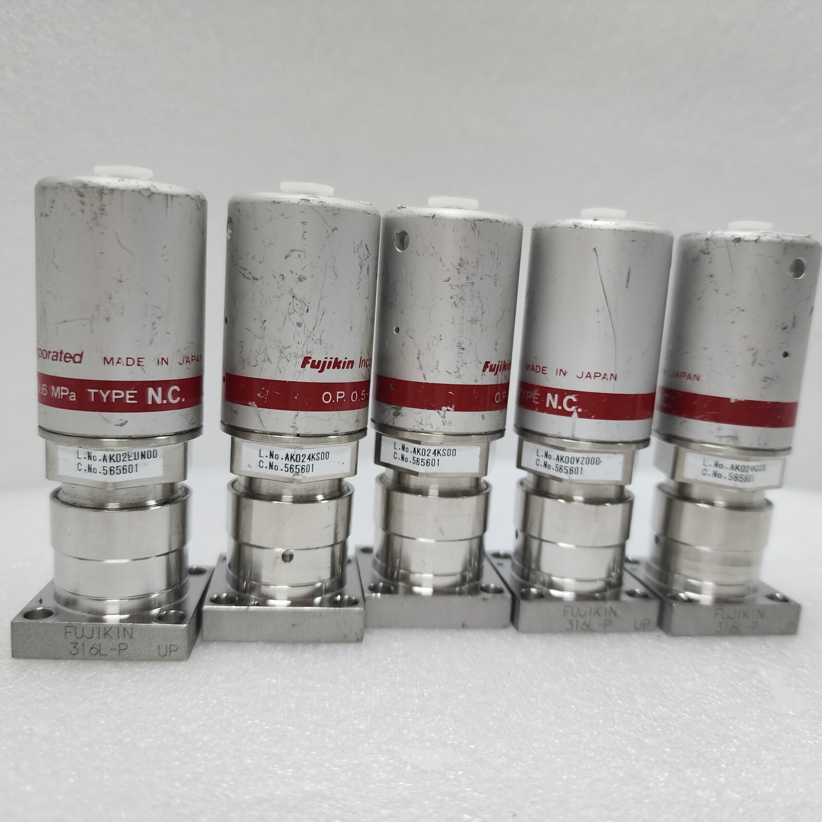 Lot of 5 Fujikin 0.P. 0.5-0.6 MPa Valve , C No. 565601 Type NC, Used,Jp+96942