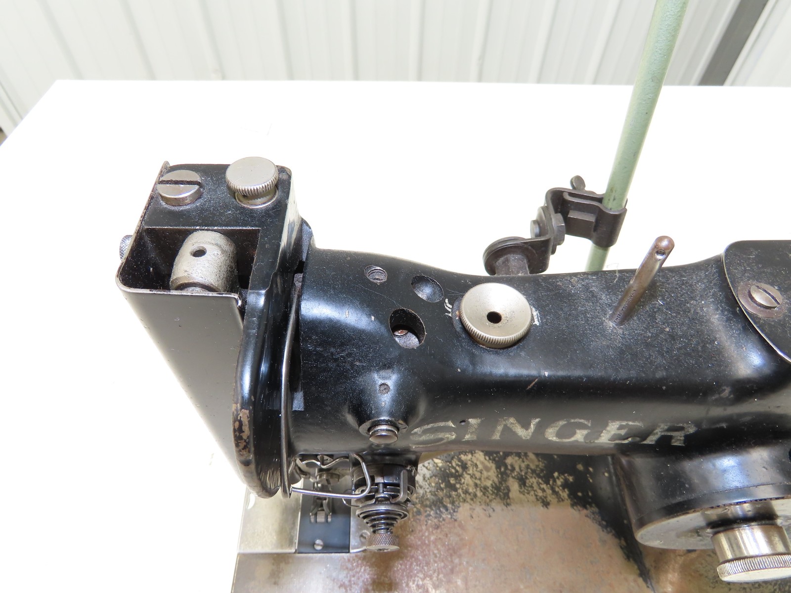 Singer 107W1 Industrial Sewing Machine Head Zig Zag & Straight Vintage
