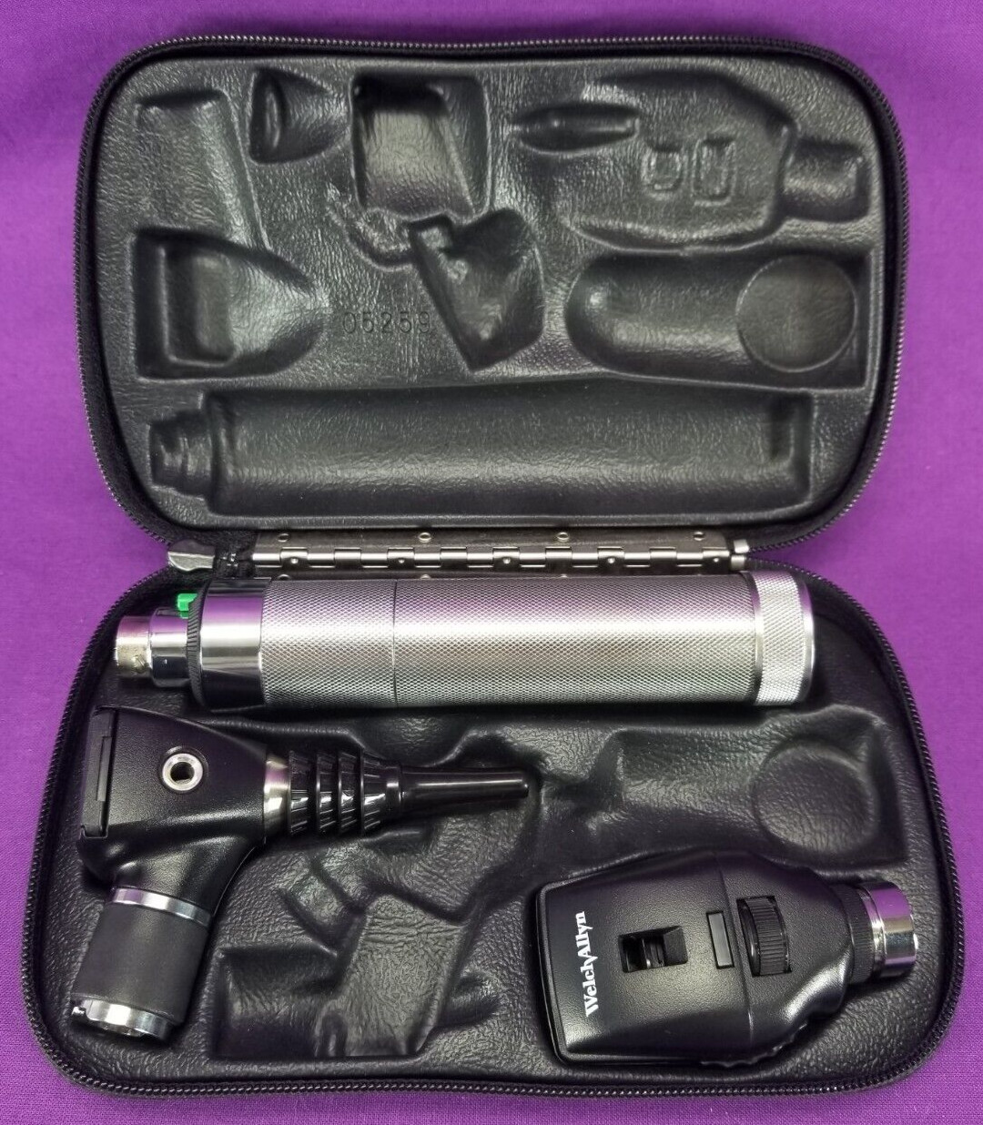 Welch Allyn 3.5v Student Set Otoscope Ophthalmoscope Plug-In Handle