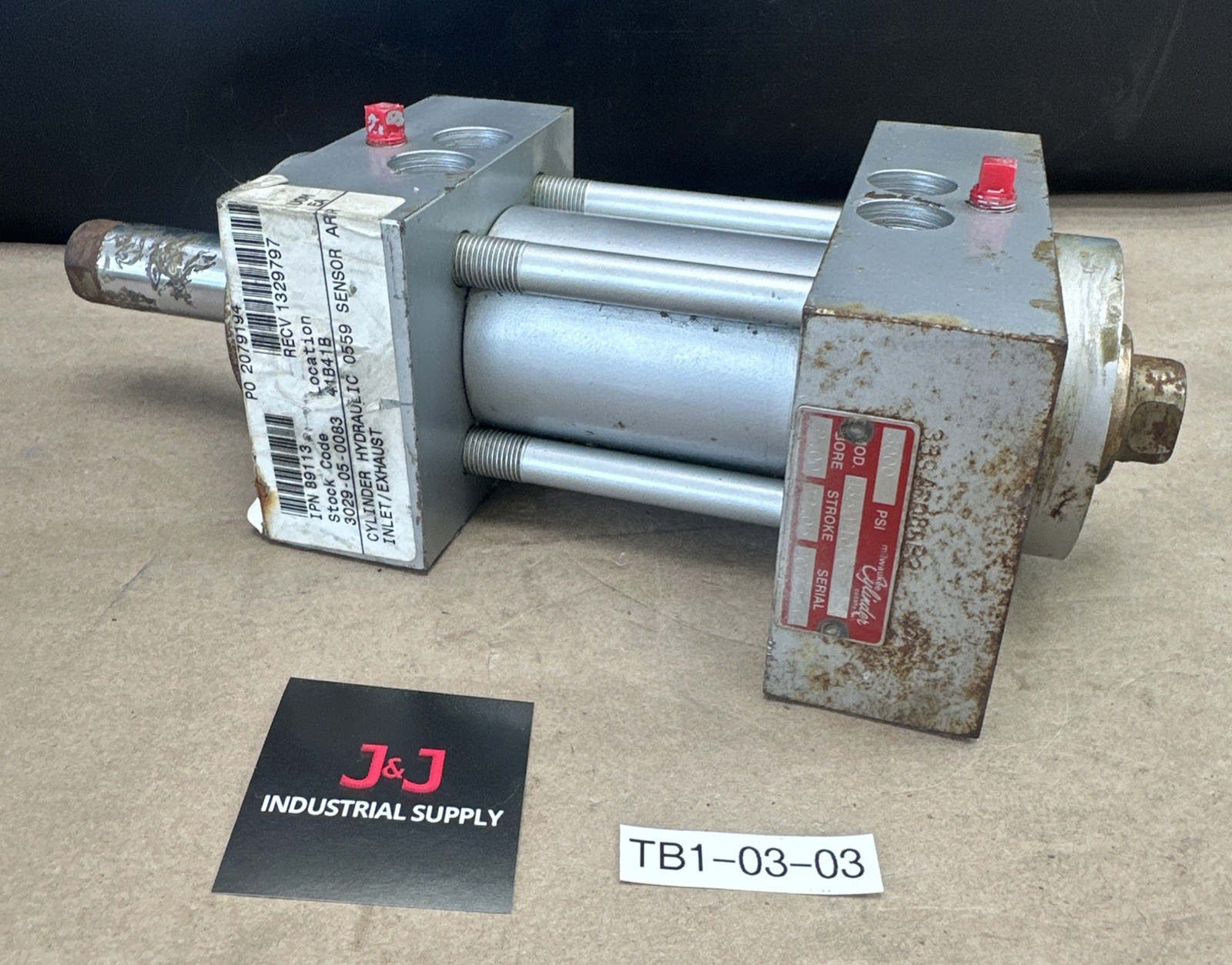 Milwaukee Cylinder H35 D10657 250PSI 2” Bore X 2.05” Stroke 3000PSI – PREOWNED