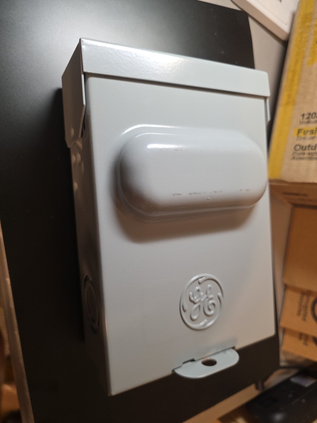 GE AC Disconnect Outdoor Switch 30A 120/240V TF30RCP