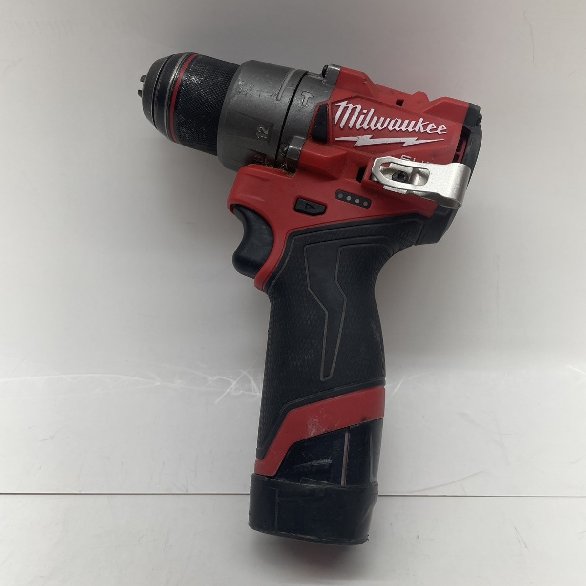 MILWAUKEE TOOLS 3404-20 M12 FUEL HAMMER DRILL DRIVER W BATTERY (CMP125034)
