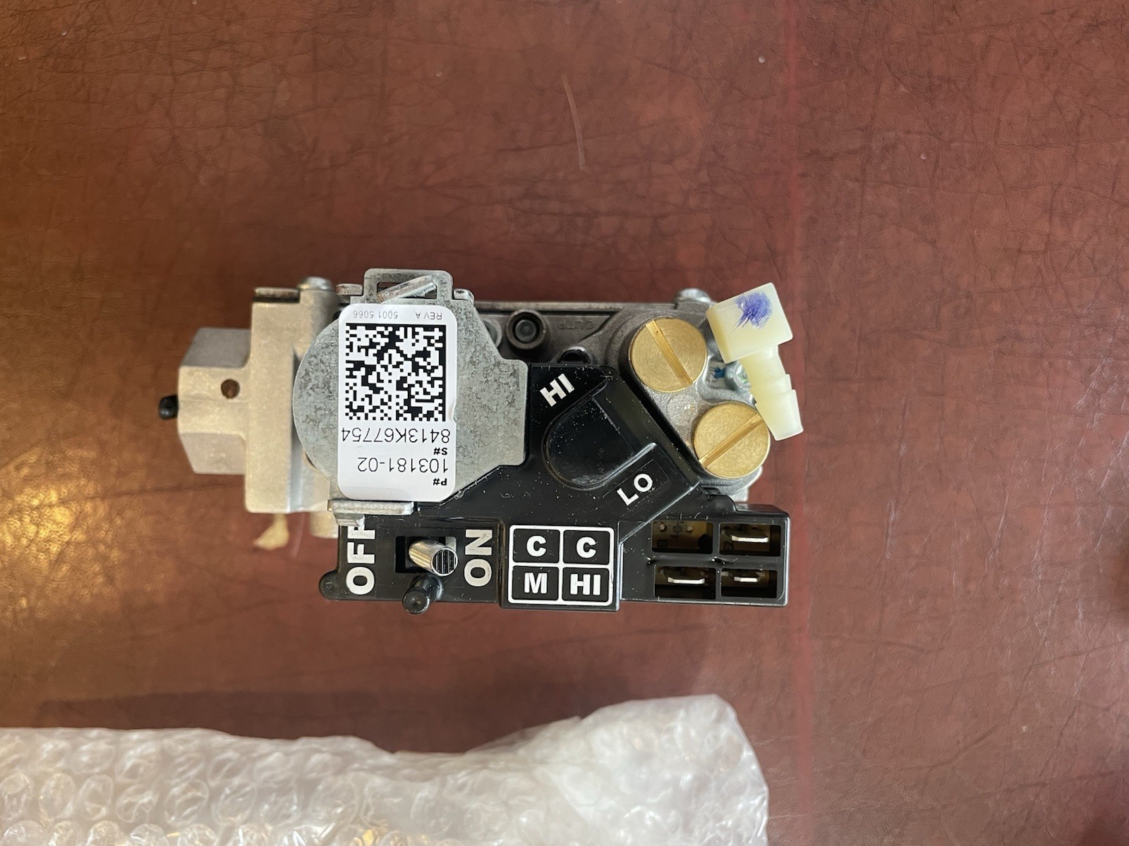 White-Rodgers 36J55-255P1 Lennox 24V 1/2″ x 1/2″ inlet/outlet 2 Stage Gas Valve