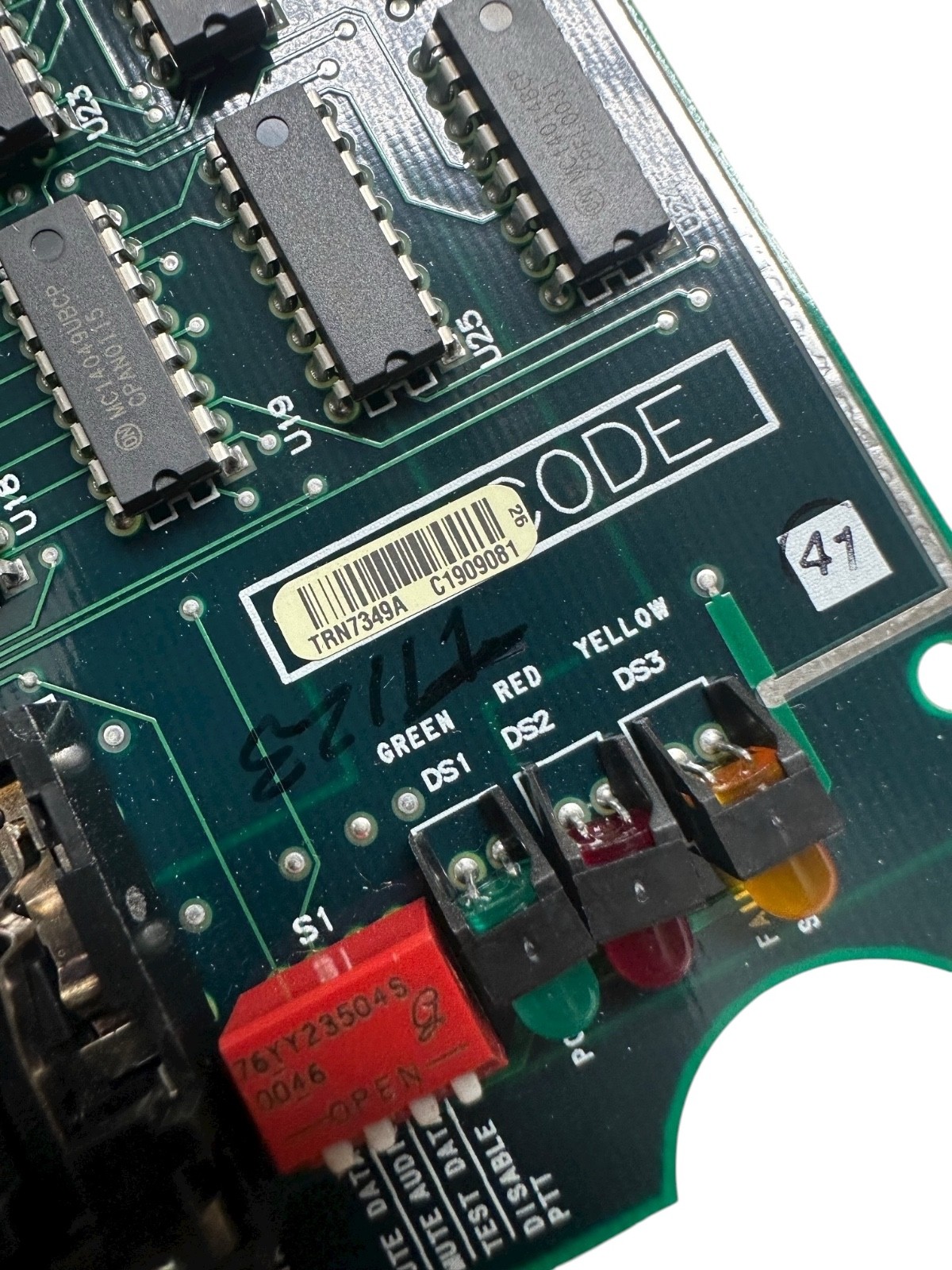 Motorola TRN7349A C1909081 Universal Simulcast Controller Interface Board *SALE*