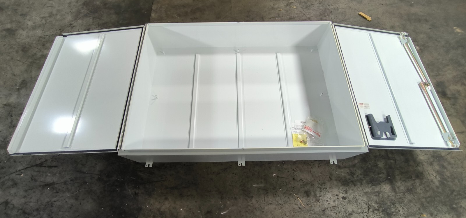 Hoffman A-426012WFALP Industrial Control Panel Enclosure Type 12 Rainproof NOS