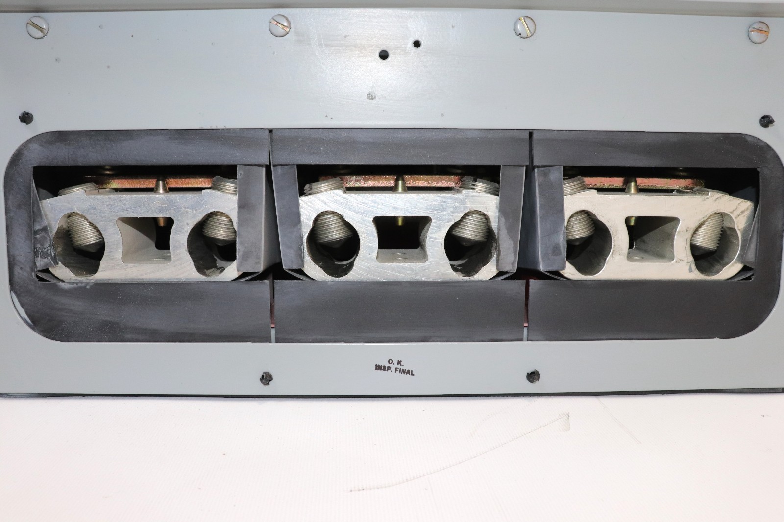 CUTLER HAMMER FDPW366R 600A FUSIBLE DEAD-FRONT/PANELBOARD SWITCH, 600VAC