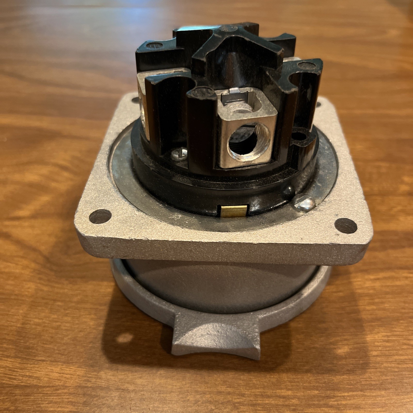 Hubbell Wiring Device-Kellems HBL26410 Locking Receptacle, Non-Nema, 60 A, 600V