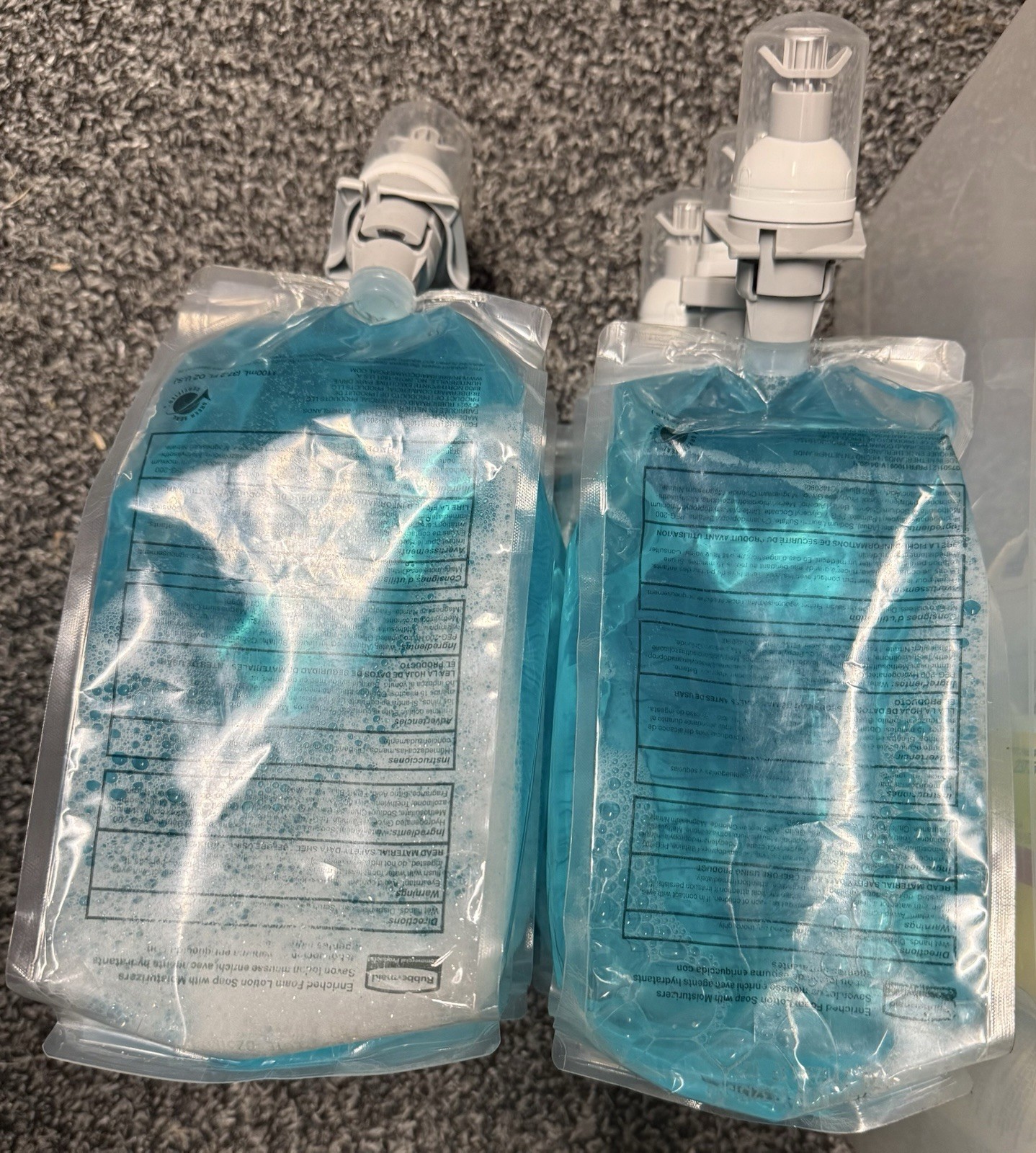 6 Rubbermaid Foam Hand Soap with Moisturizer 1100mL FG750112 Lot Of 6