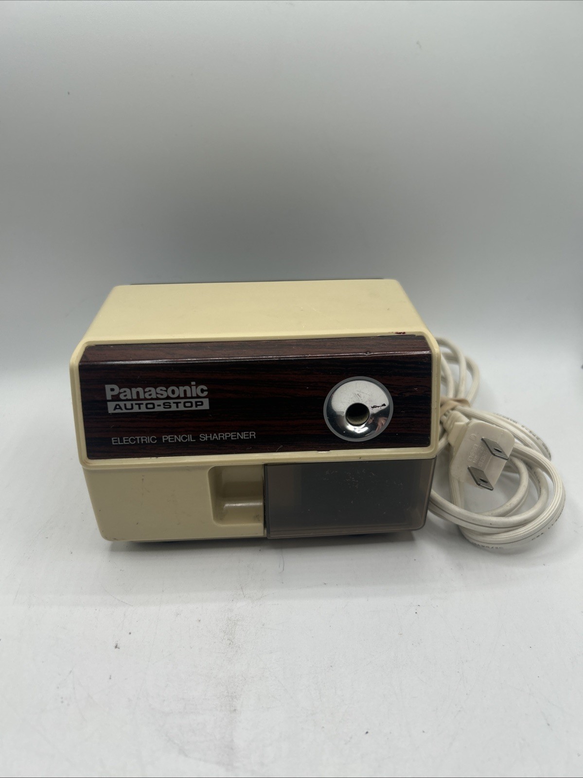 Vintage Panasonic Pencil Sharpener Auto Stop Electric Beige Model KP110 TESTED