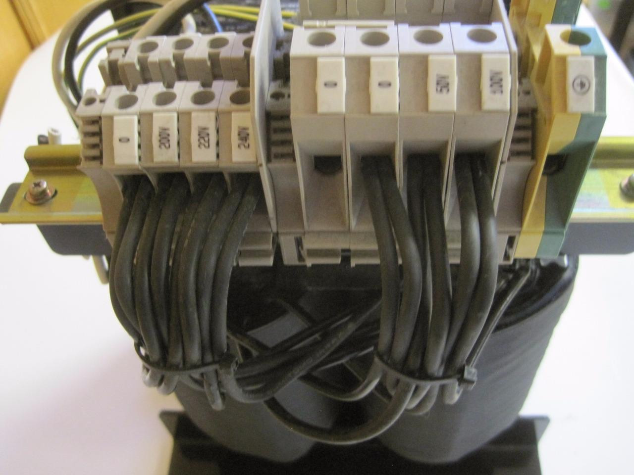 NUNOME ELECTRIC DRY TYPE TRANSFORMER TYPE NES2000AX IP00 2KVA USED GUARANTEED