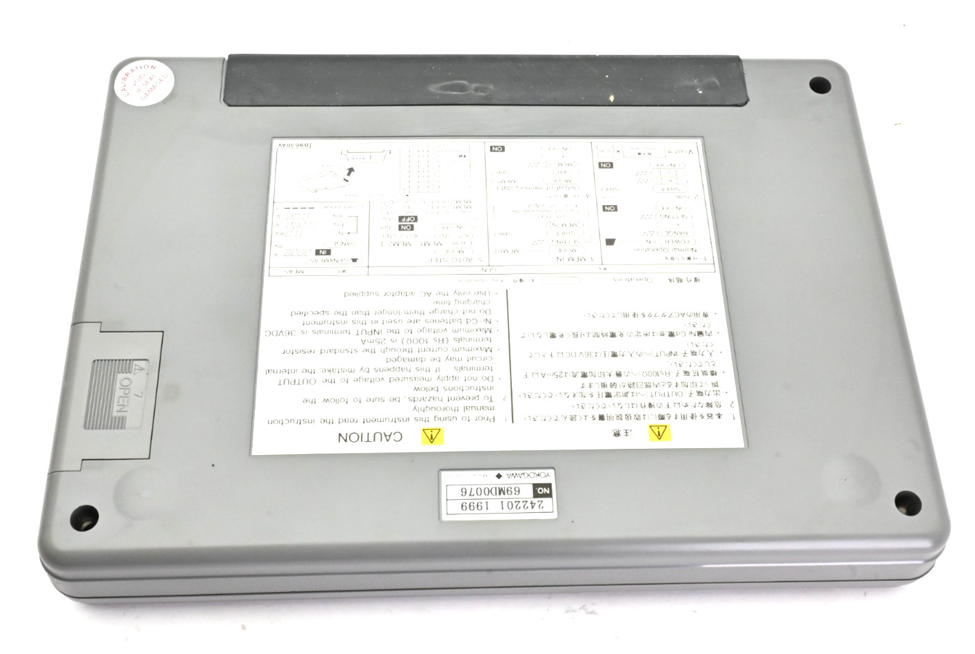 Yokogawa 2422 Portable Calibrator Multifunction Current Calibrator 242201 1999