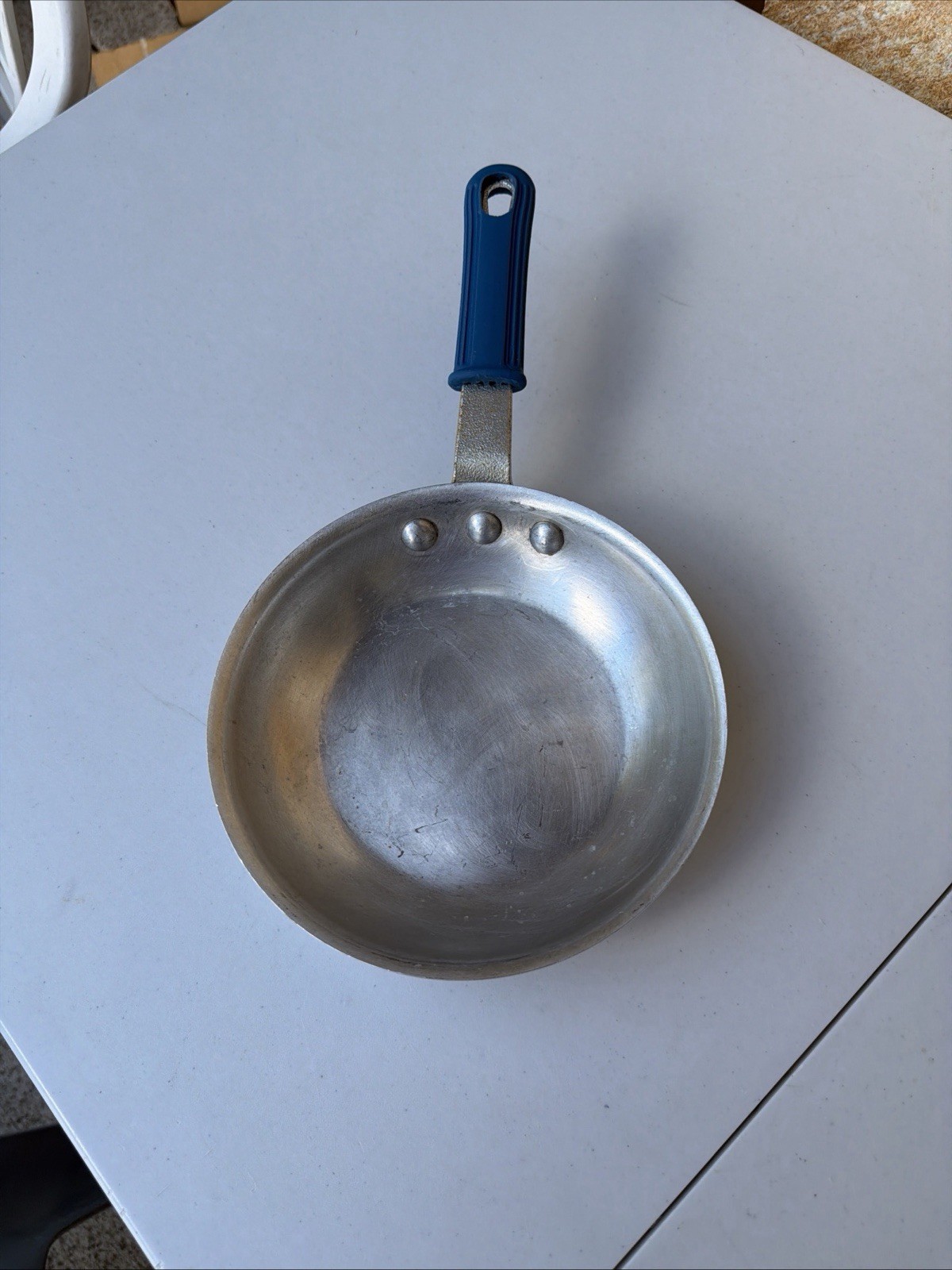 Vollrath 4007 Aluminum Wear Ever 7 Fry Pan with Cool Handle 3 Grip