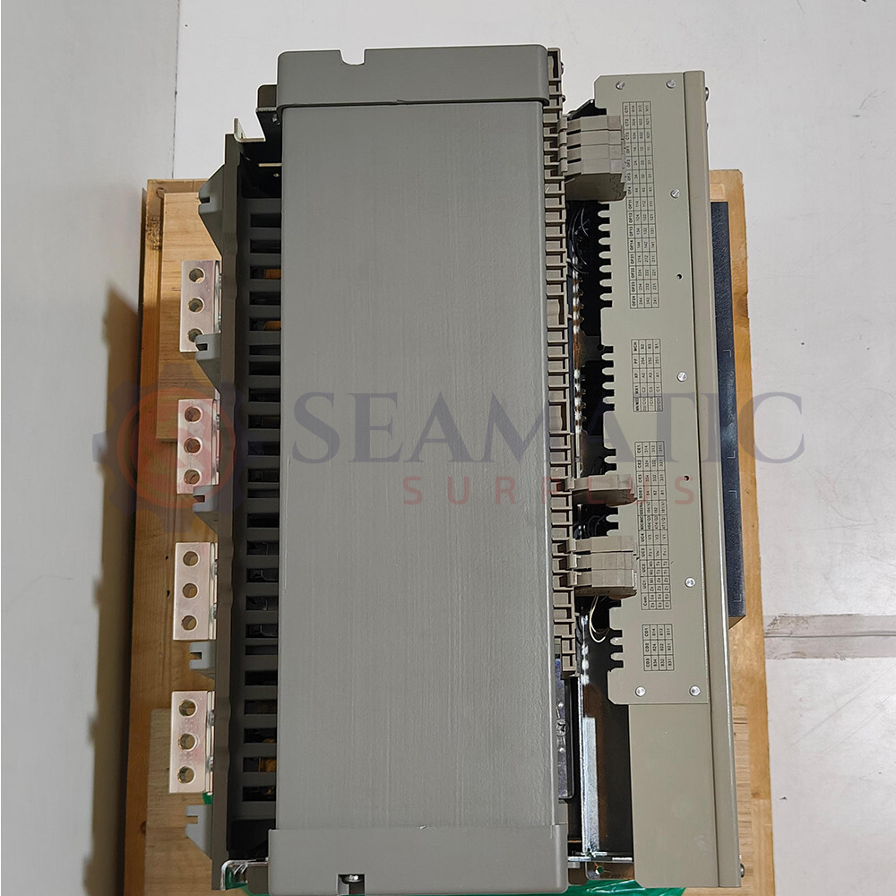New Schneider Electric NW10H2 Air Circuit Breaker 1000A 4P, Drawout Type (48253)
