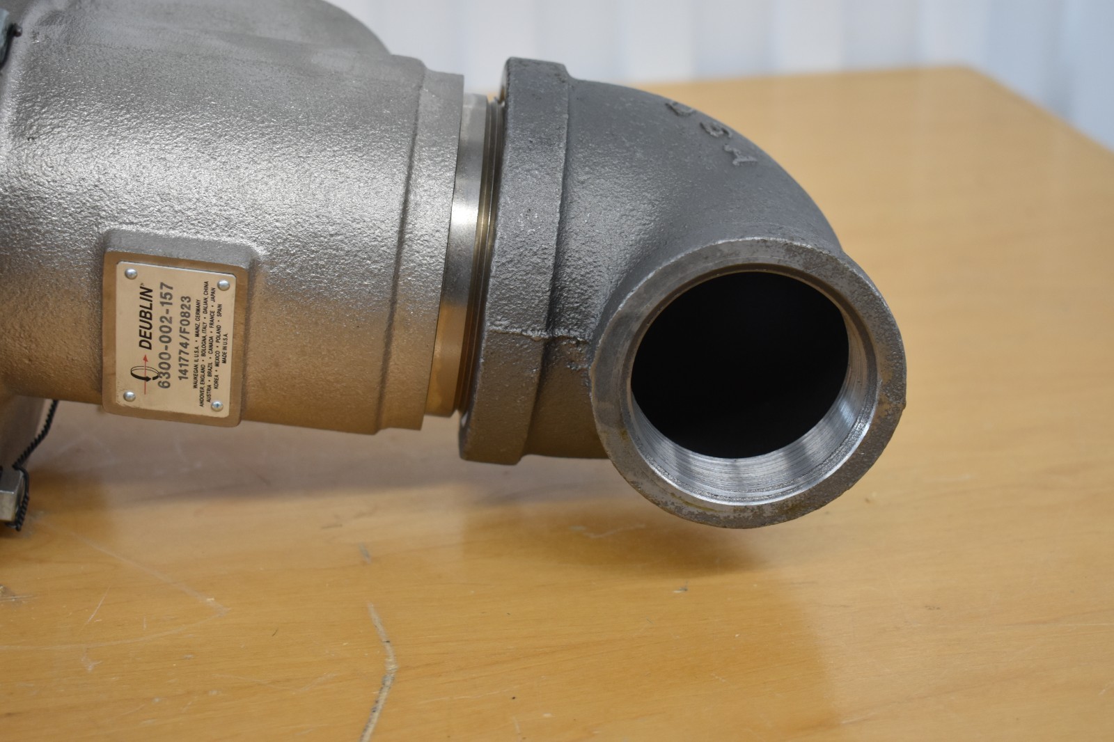 Deublin 6300-002-157 Rotary Union 3″ NPT RH, 2″ NPT
