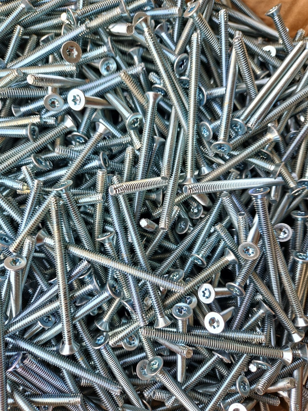 100 PC Torx T30 Trailer Deck Floorboard Screw 1/4-20 x 1-1/2″ Flat Cutting