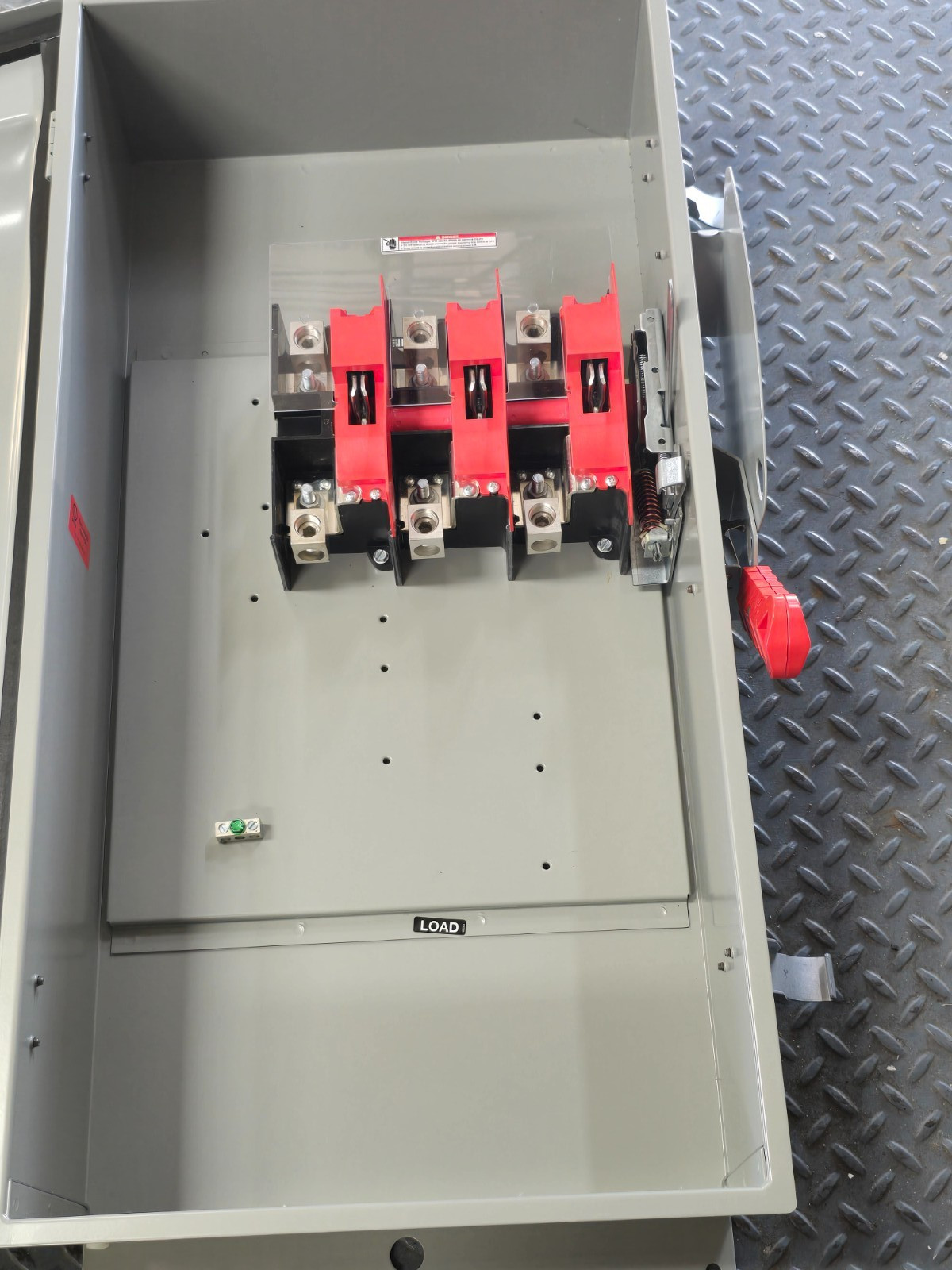 SIEMENS HNF364J, NON-FUSED HEAVY DUTY SAFETY SWITCH ,3p/200A/600V, NEW IN BOX!