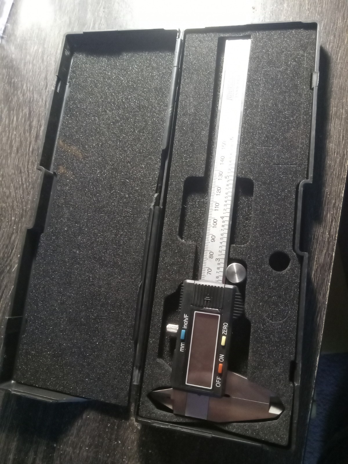 JOHNSON 1889-0600 Stainless Steel Digital Caliper 0 to 6 In.