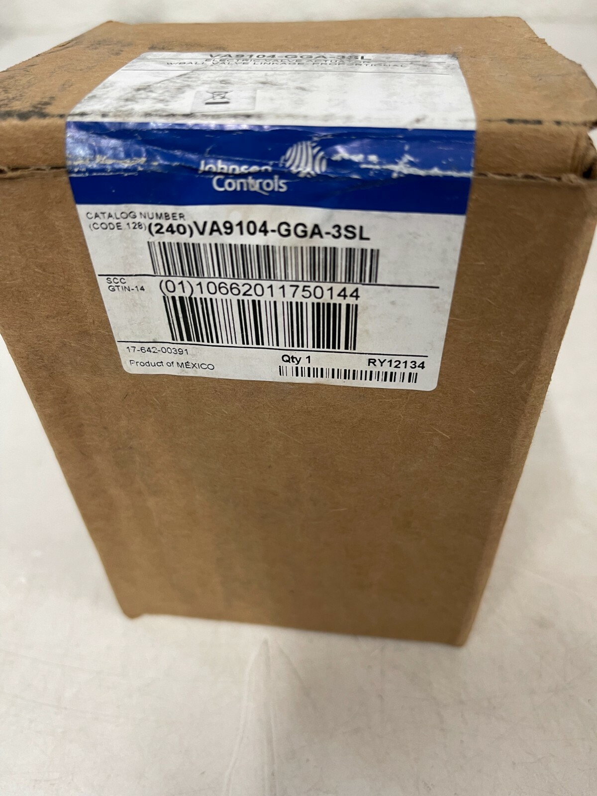 NEW Johnson Controls Electric Valve Actuator w/Ball Valve Linkage VA9104GGA3SL