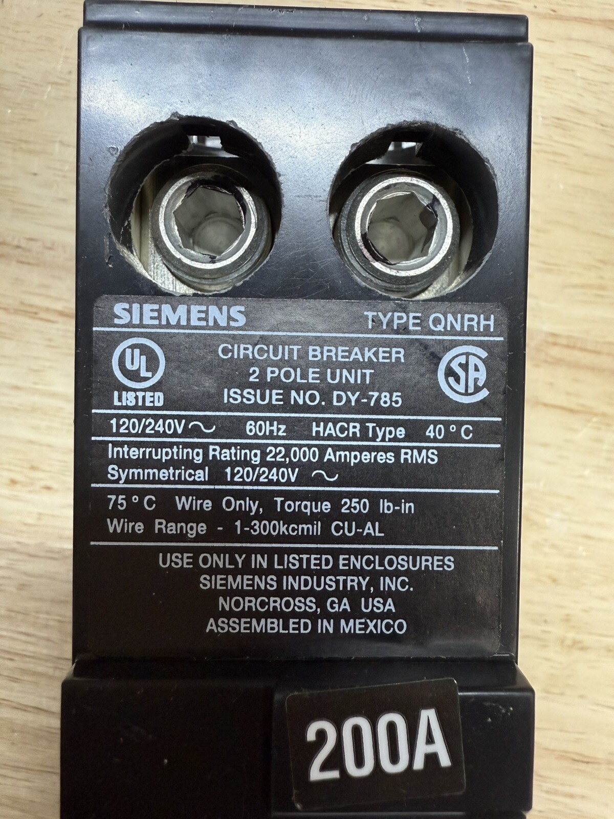 Siemens QN2200RH 200A 2 Pole 120/240v 22k AIC Single Phase Main Breaker New