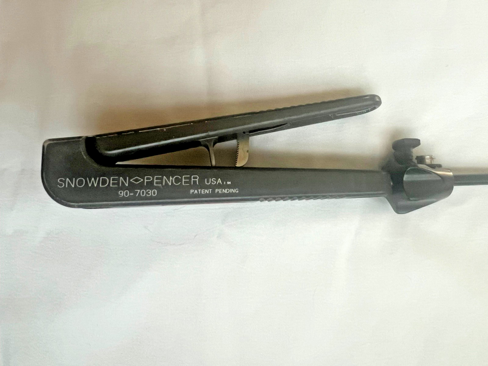 Snowden Pencer 90-7030 Laparoscopic Bullet Nose Diamond-Touch Grasper 5mm X 32cm