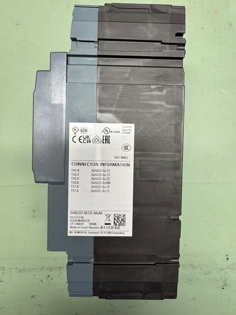 Siemens 3VA5222-6EC31-0AA0 225A , 3-Pole, 600V Circuit Breaker