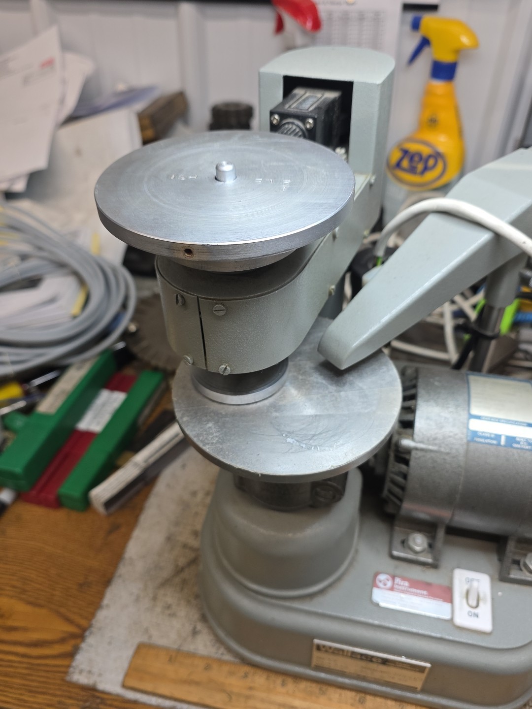 WALLACE A7 ABRASION TESTER FOR RUBBER/PLASTIC TESTER 110 VAC, EX WORKING COND