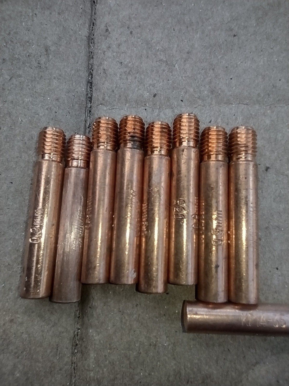 Genuine Lincoln Electric KP14-35 Standard Copper Contact Tip 0.035″ Size 9 Piece