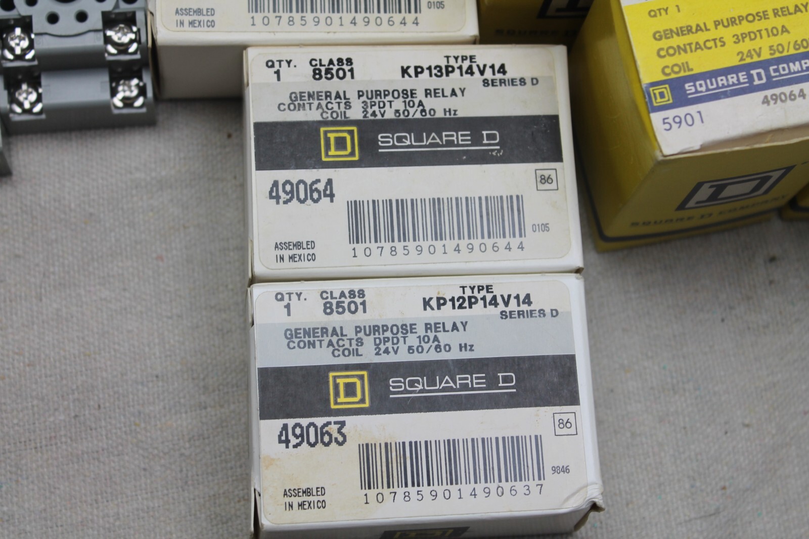Lot of Electrical Parts Square D Socket Relay Contacts KP12P14V14 KP13P14V14 ++