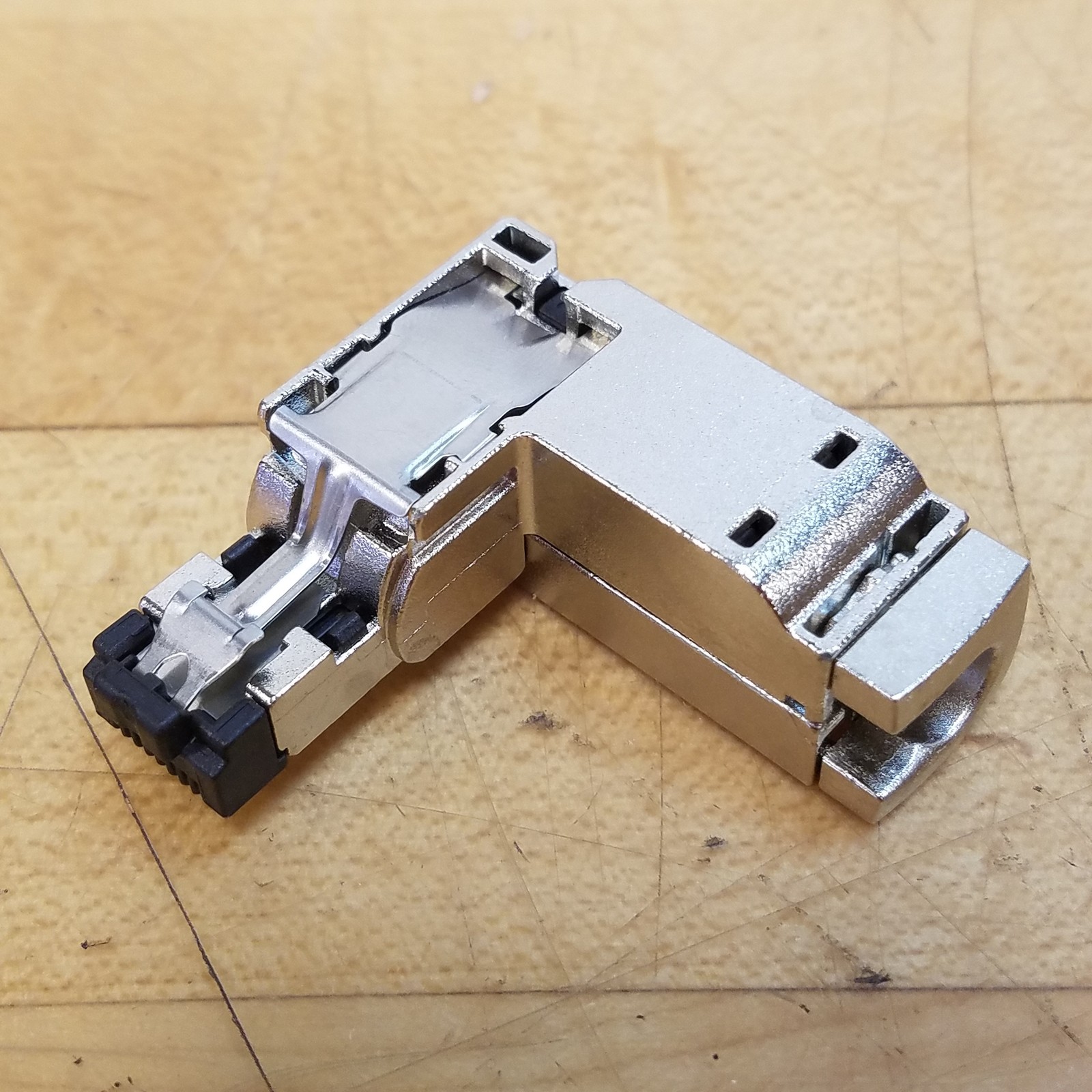 Siemens 6GK1901-1BB20-2AE0 Connector Industrial Ethernet FC, RJ45, PLUG90 – NEW