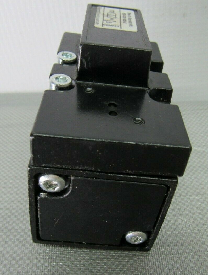 BOSCH/Rexroth 563-301-000-2 Pneumatic Valve