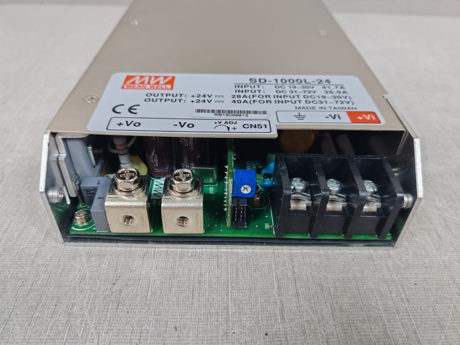 MEAN WELL SD-1000L-24 CONVERTER POWER SUPPLY -NEW WITH FILTHY BOX
