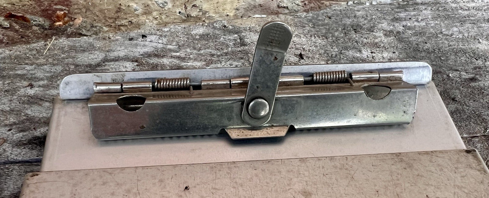Vintage Metal Aluminum Clipboard Storage Form Holder Flip Top Clip Small