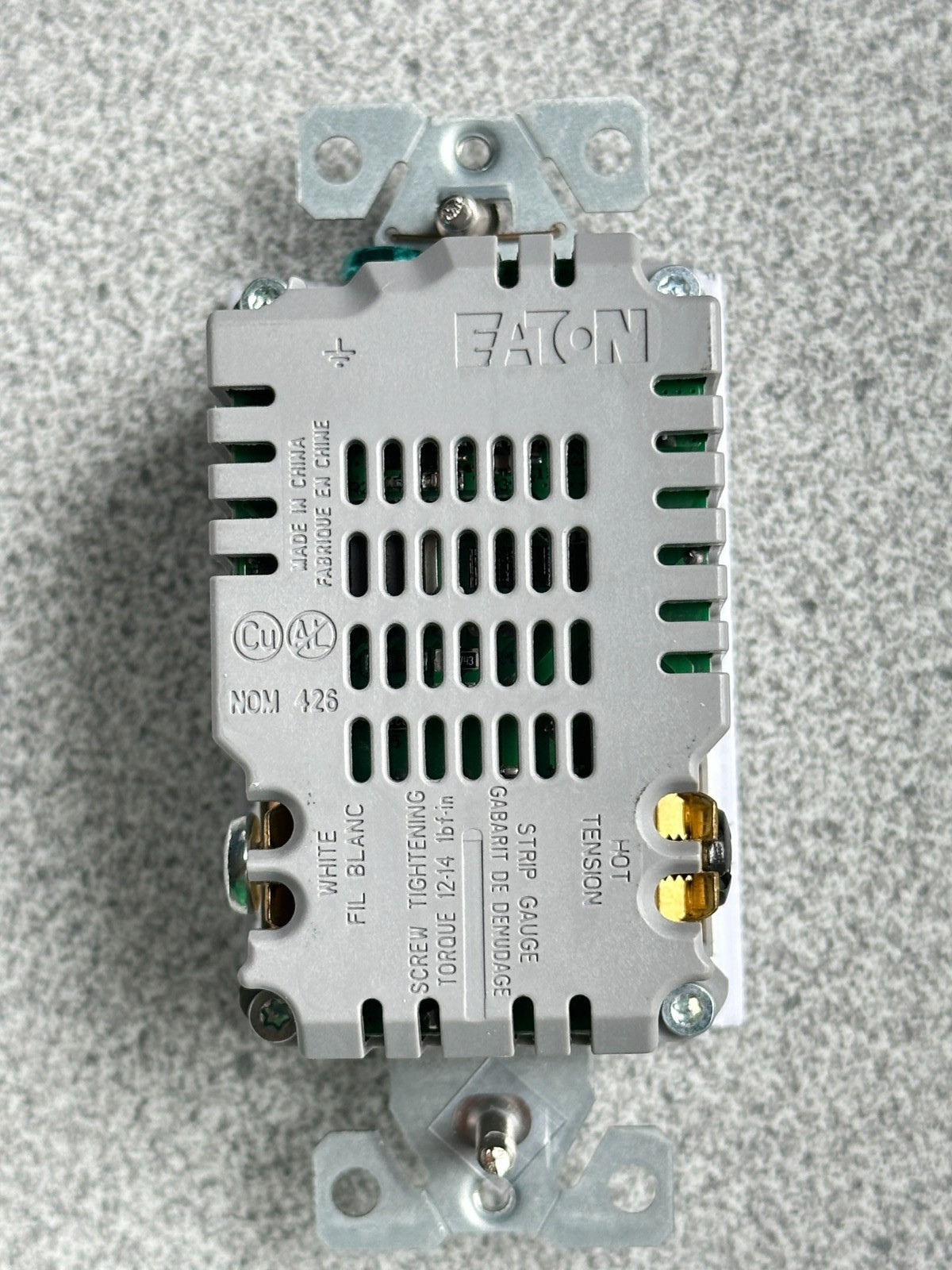 NEW Eaton Duplex Receptacle USB A & TYPE C Charger White 15A Tamper Resistant