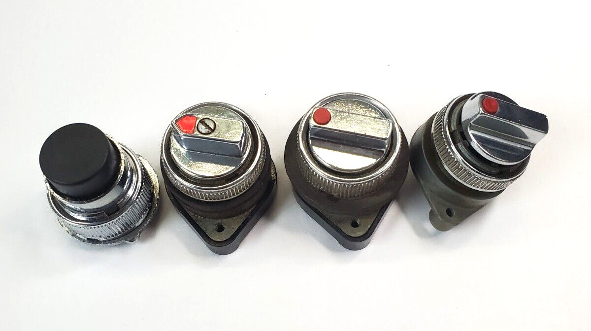 UNKNOWN BRAND 3 SELECTOR SWITCH KNOBS 2 POSITION & 1 PUSH BUTTON LOT OF 4