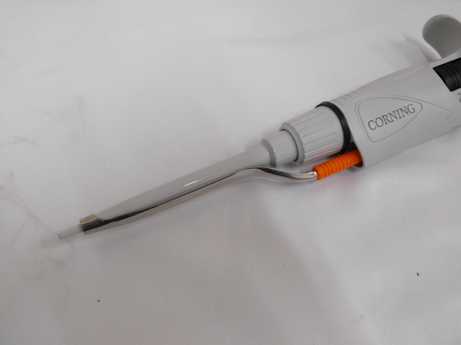 Corning Lambda Adjustable Micropipettes, 20-200 microliter range, great value!