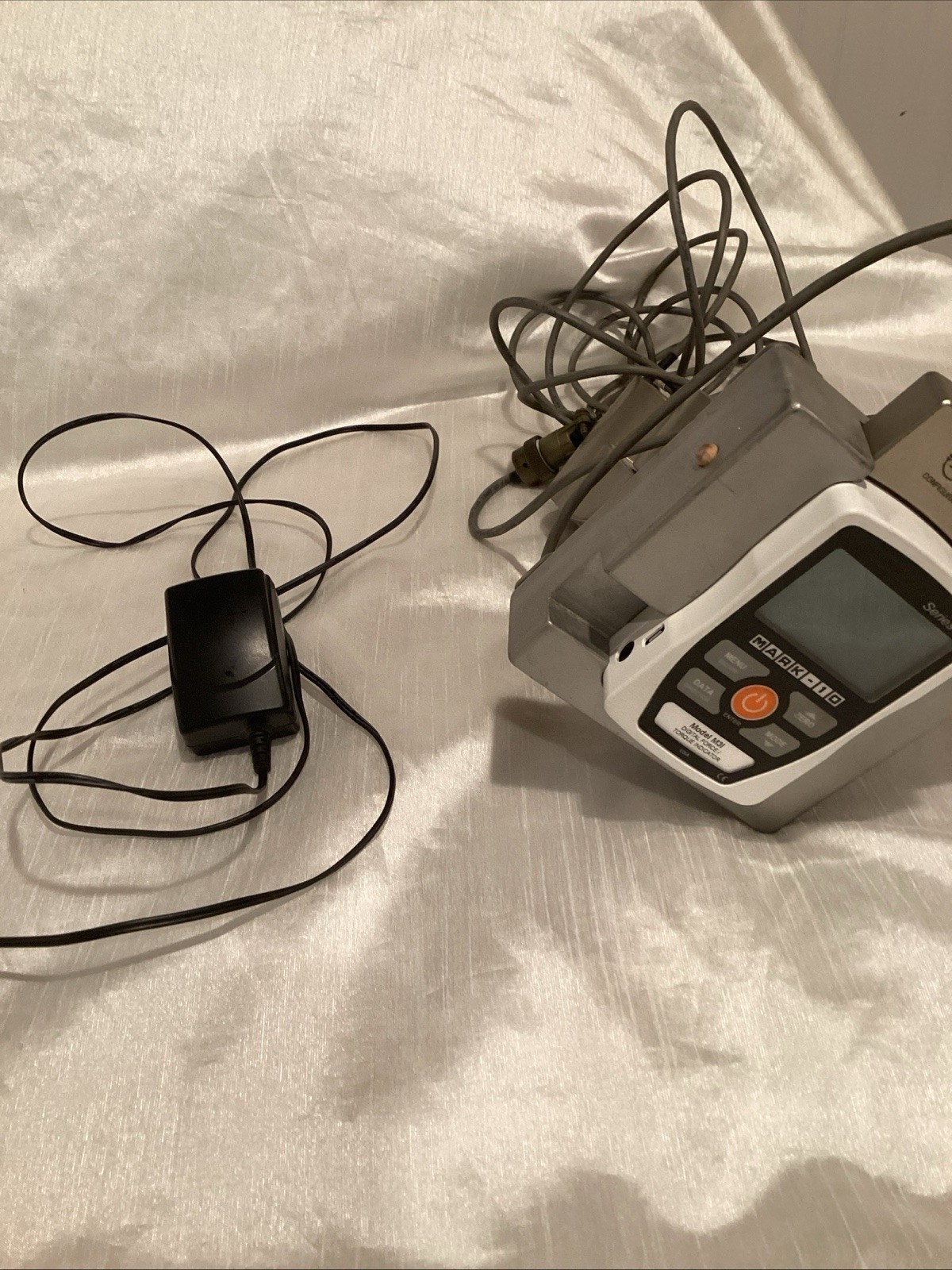 Mark-10 M3I Digital Force / Torque Indicator with 2,000 Hz Sampling Rate, 110V