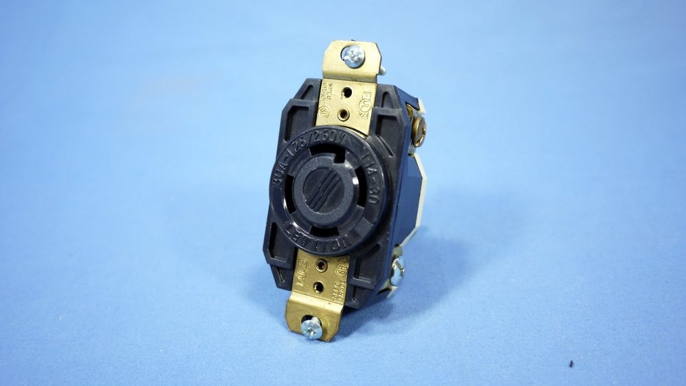 Leviton STUDIO BLACK Locking Receptacle NEMA L14-30R Outlet 30A 125/250V 2710-B