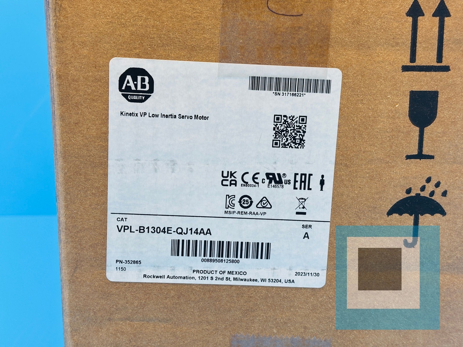 Allen-Bradley VPL-B1304E-QJ14AA Kinetix VP Low Inertia Servo Motor – NEW SEALED