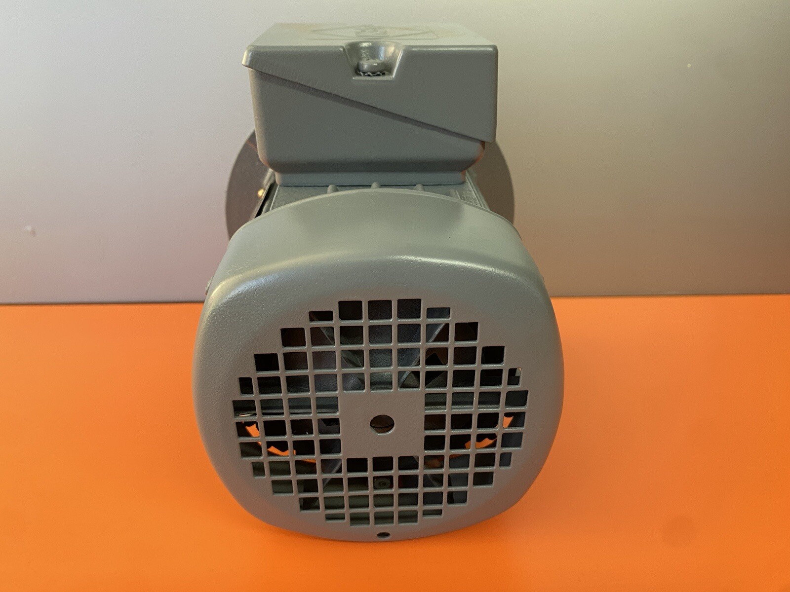 VEM Motors Thrum GmbH 3Ph 230/400VAC 50/60Hz 0.37/0.44 Kw K21R 71G4H