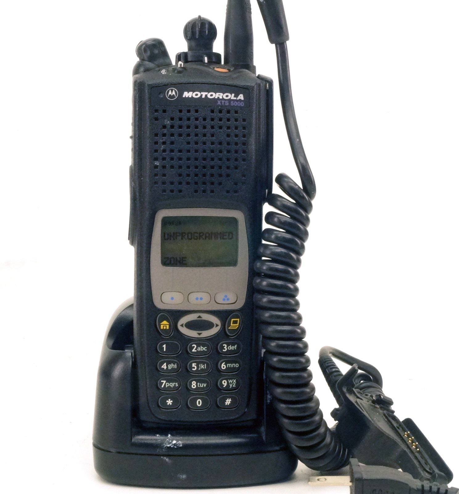 Motorola XTS5000 Model III 700/800MHZ P25 Digital Radio Charger/Battery/Mic LotA